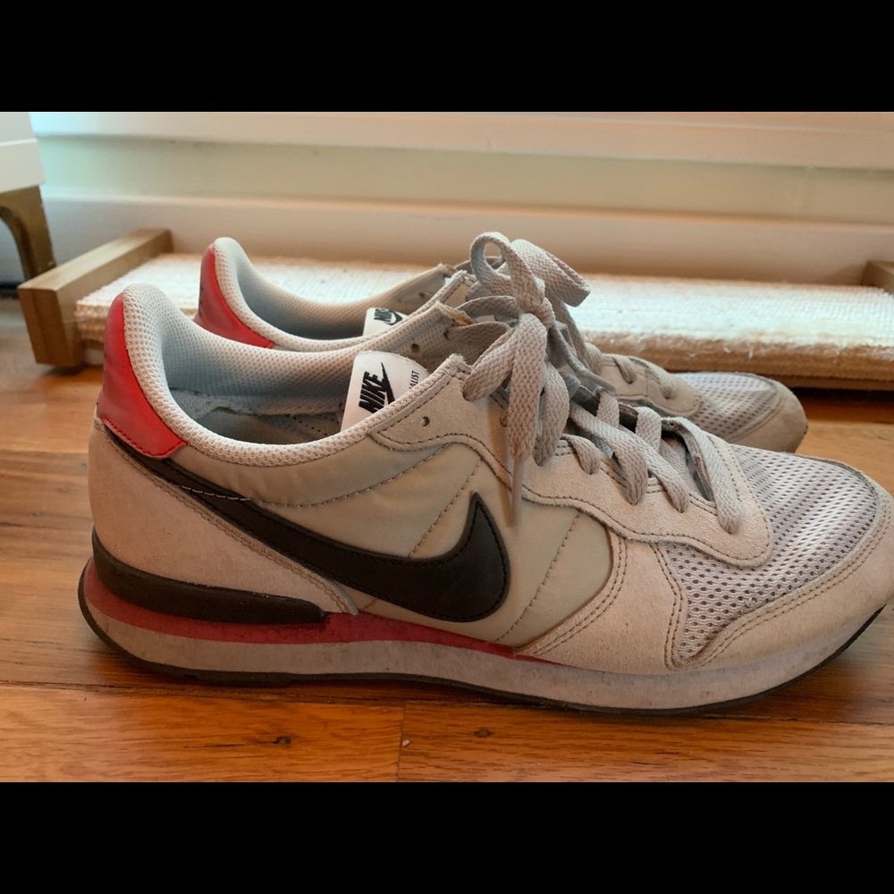 Nike Internationalist